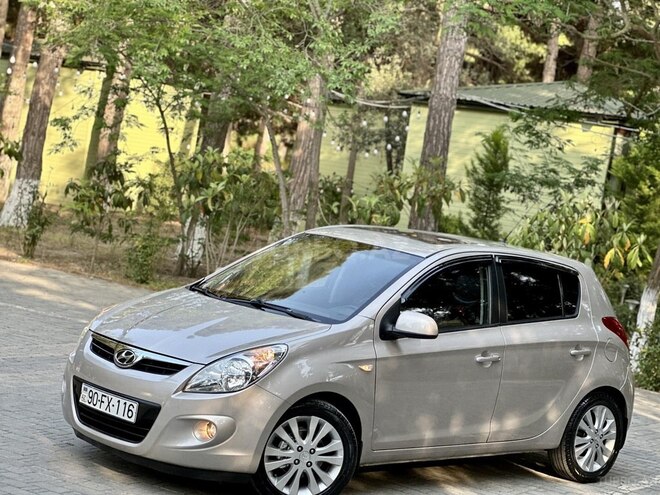 Hyundai i20 2010, 166,000 km - 1.6 l - Bakı