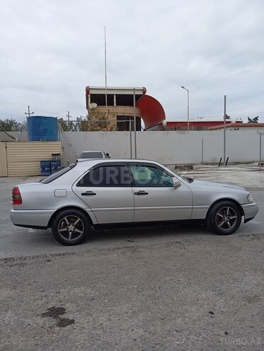 Mercedes C 220 1996, 321,234 km - 2.2 l - Sumqayıt