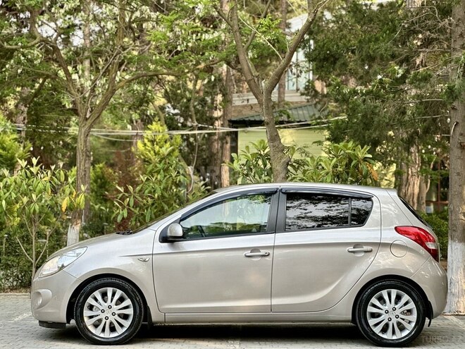 Hyundai i20 2010, 166,000 km - 1.6 l - Bakı
