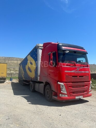 Volvo FH 13 2015, 1,100,000 km - 13.0 l - Bakı