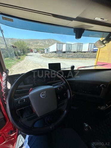 Volvo FH 13 2015, 1,100,000 km - 13.0 l - Bakı