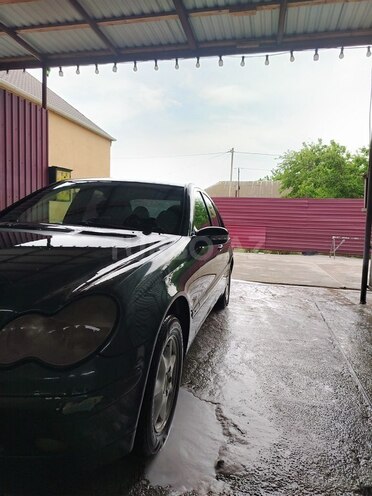 Mercedes C 220 d 2001, 670,000 km - 2.2 л - Bakı
