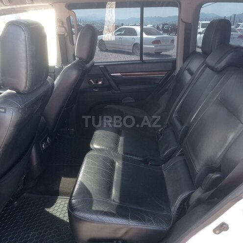 Mitsubishi Pajero 2008, 440,000 km - 3.0 l - Gəncə