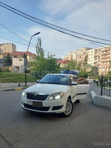 Skoda Fabia 2011, 324,000 km - 1.6 l - Bakı