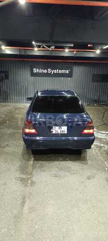 Mercedes C 230 1999, 299,200 km - 2.3 l - Bakı