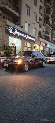 Mercedes C 230 1999, 299,200 km - 2.3 l - Bakı