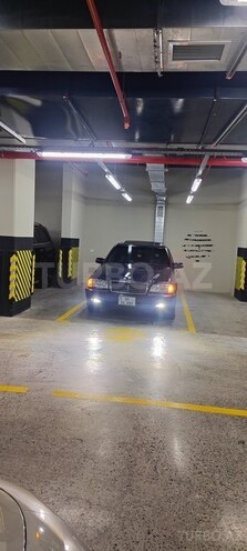 Mercedes C 230 1999, 299,200 km - 2.3 l - Bakı
