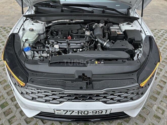 Kia K5-10