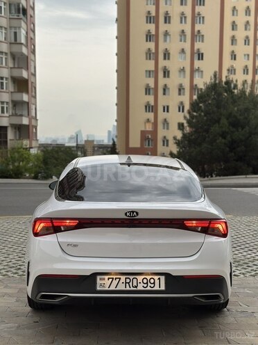 Kia K5-6