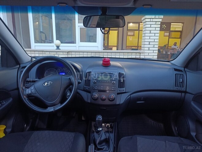 Hyundai i30 2010, 186,000 km - 1.4 l - Şirvan