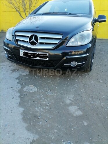 Mercedes B 200 2011, 385,000 km - 1.8 l - Bakı