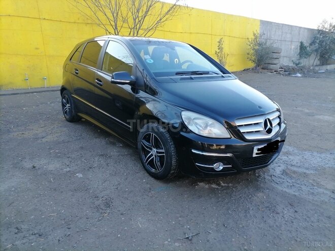 Mercedes B 200 2011, 385,000 km - 1.8 l - Bakı