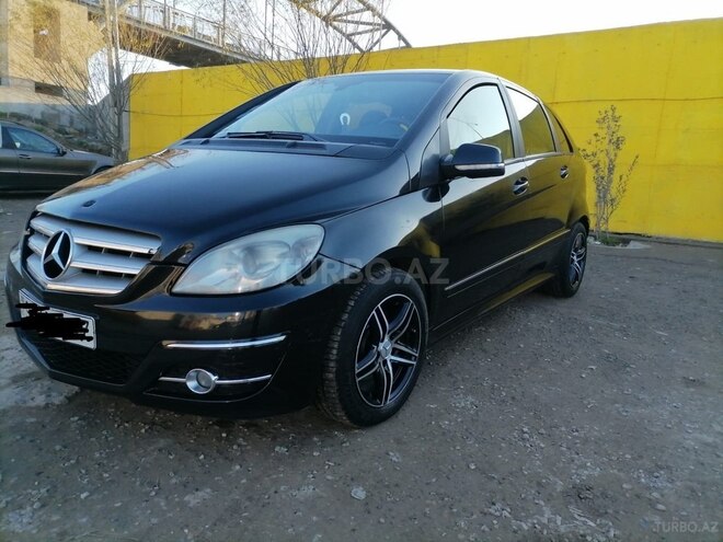 Mercedes B 200 2011, 385,000 km - 1.8 l - Bakı