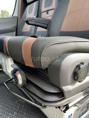 Mercedes Sprinter 516 2017, 36,000 km - 2.2 l - Bakı