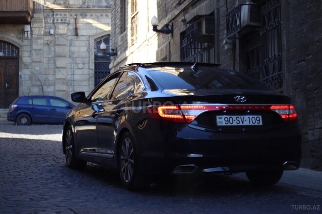 Hyundai Grandeur-4
