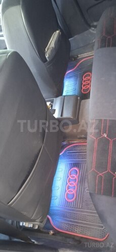 Audi A4 1997, 290,000 km - 1.8 l - Bakı