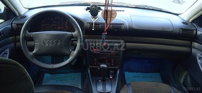 Audi A4 1997, 290,000 km - 1.8 l - Bakı