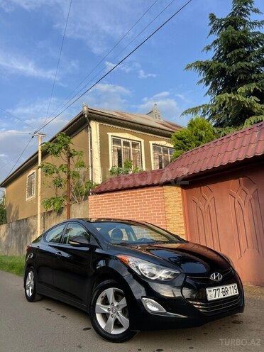 Hyundai Elantra 2013, 100,000 km - 1.8 l - Masallı