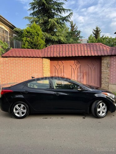 Hyundai Elantra 2013, 100,000 km - 1.8 l - Masallı