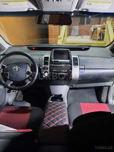 Toyota Prius-3