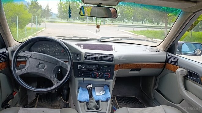 BMW 525 1993, 398,000 km - 2.5 l - Oğuz