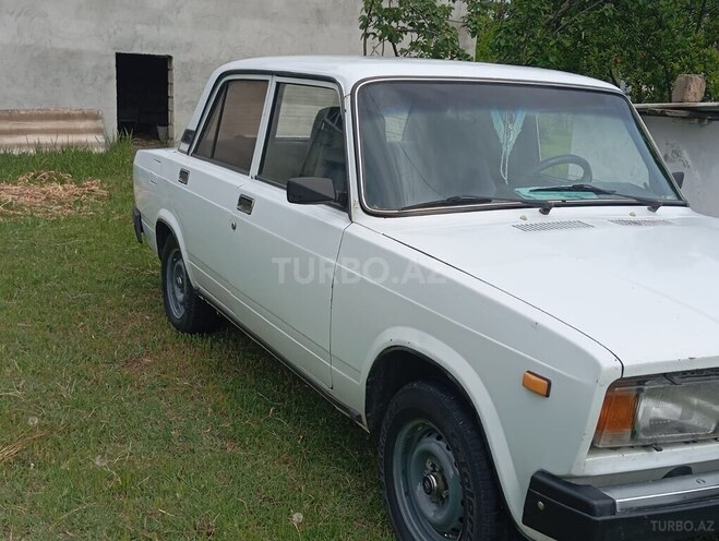 LADA (VAZ) 2107 2005, 50,000 km - 1.6 l - Ucar
