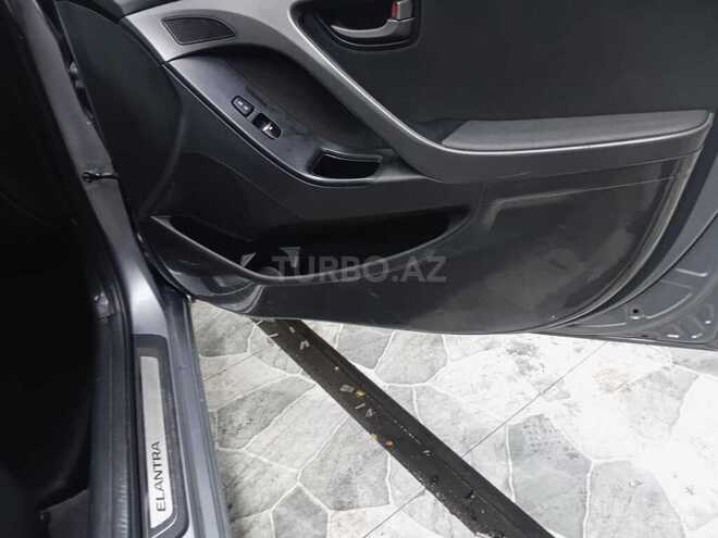 Hyundai Elantra 2015, 150,000 km - 1.8 l - Bakı