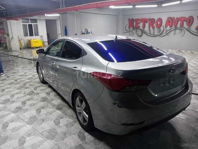 Hyundai Elantra 2015, 150,000 km - 1.8 l - Bakı