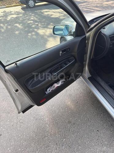 Volkswagen Golf 2002, 390,000 km - 2.0 l - Bakı