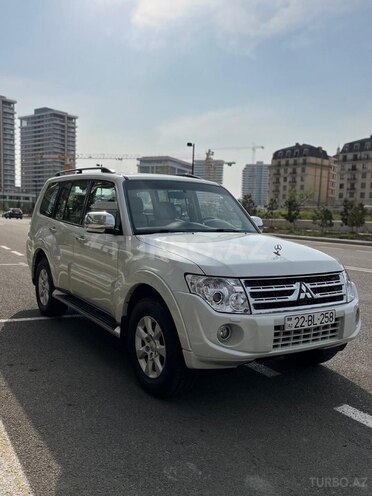 Mitsubishi Pajero 2011, 250,000 km - 3.5 l - Bakı