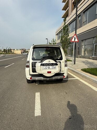 Mitsubishi Pajero 2011, 250,000 km - 3.5 l - Bakı