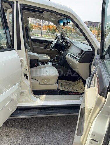 Mitsubishi Pajero 2011, 250,000 km - 3.5 l - Bakı
