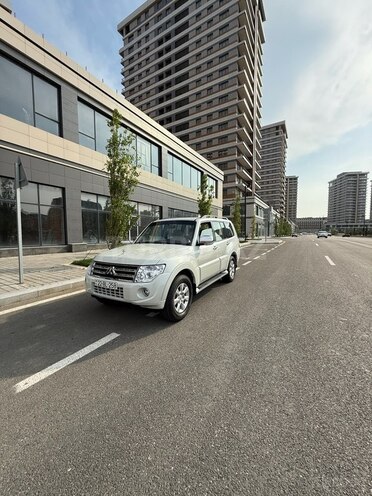Mitsubishi Pajero 2011, 250,000 km - 3.5 l - Bakı