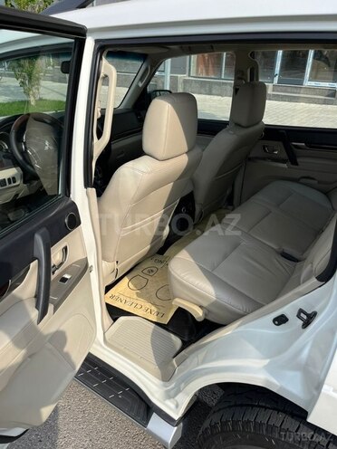 Mitsubishi Pajero 2011, 250,000 km - 3.5 l - Bakı