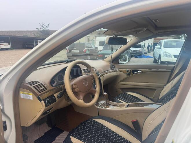 Mercedes E 350 2006, 232,000 km - 3.5 l - Bakı