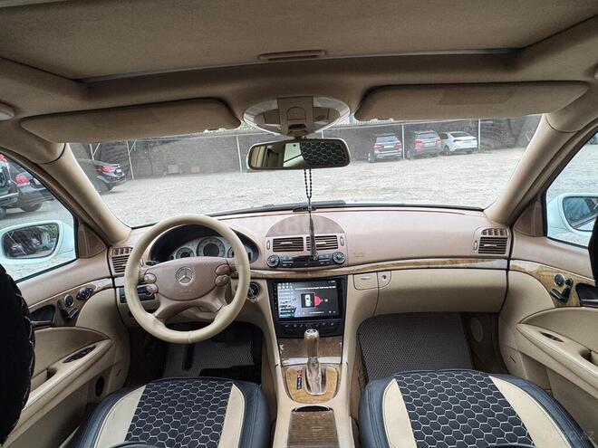 Mercedes E 350 2006, 232,000 km - 3.5 l - Bakı