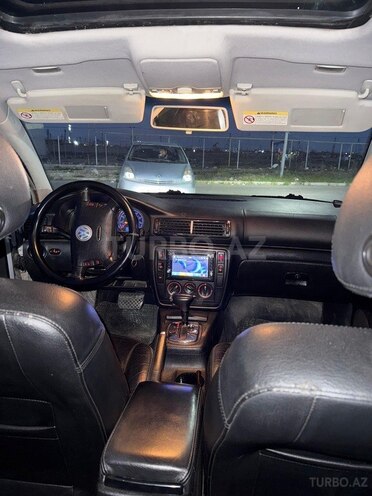 Volkswagen Passat 2003, 266,666 km - 1.8 l - Bakı