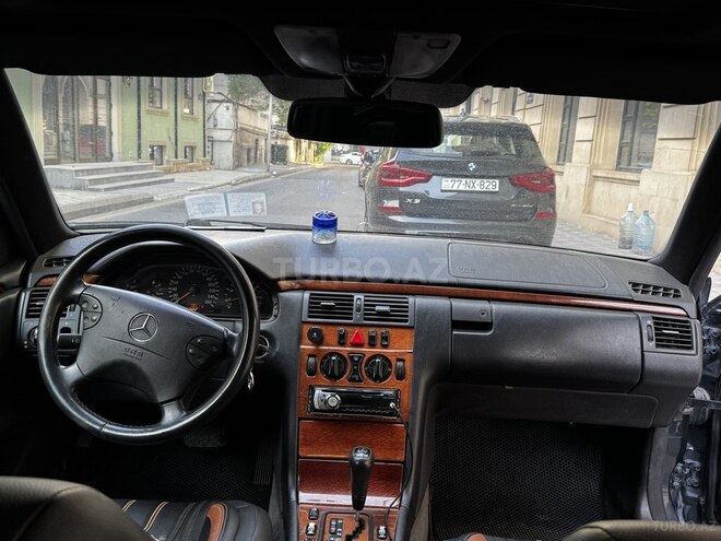 Mercedes E 280 1999, 455,000 km - 2.8 l - Bakı