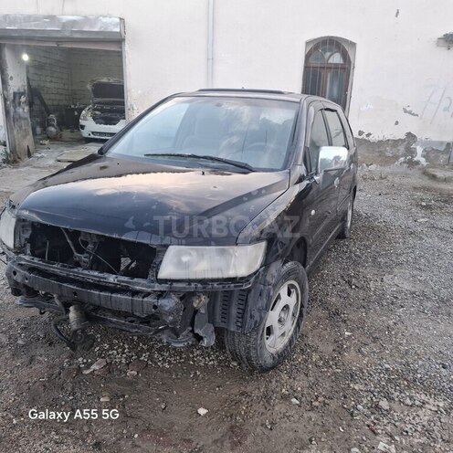 Mitsubishi Chariot 2002, 350,000 km - 2.4 l - Bakı