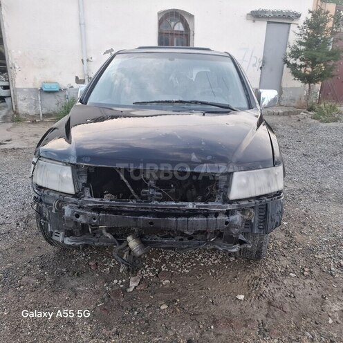 Mitsubishi Chariot 2002, 350,000 km - 2.4 l - Bakı