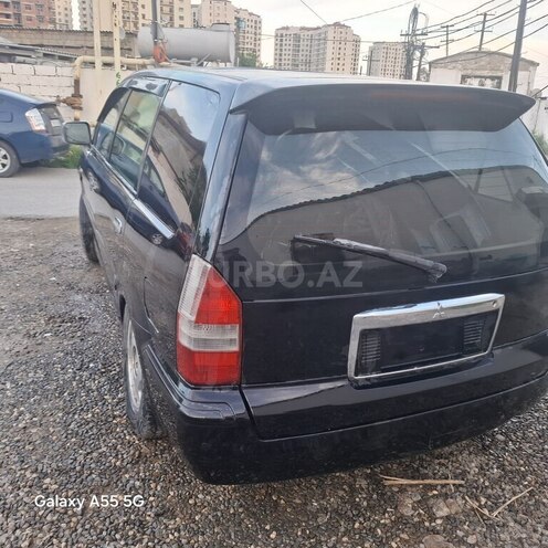 Mitsubishi Chariot 2002, 350,000 km - 2.4 l - Bakı