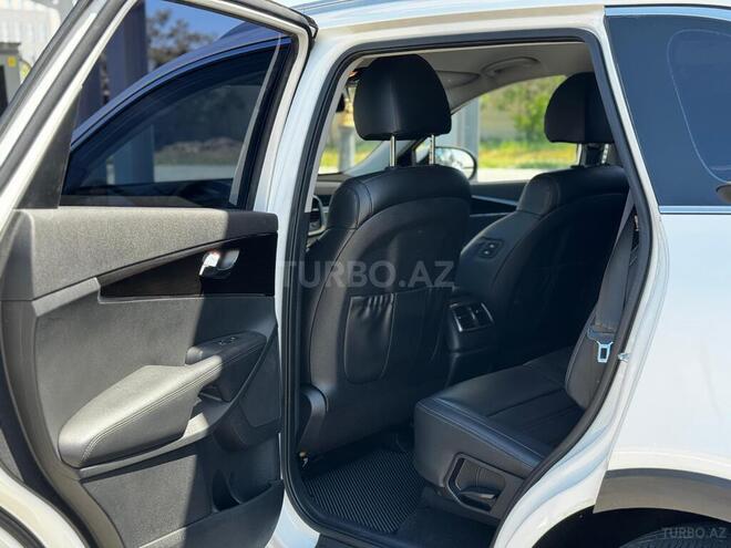 Kia Sorento-13