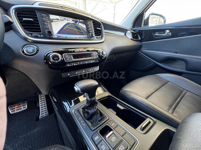 Kia Sorento-14