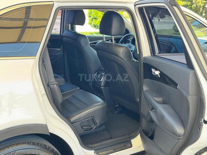 Kia Sorento-11