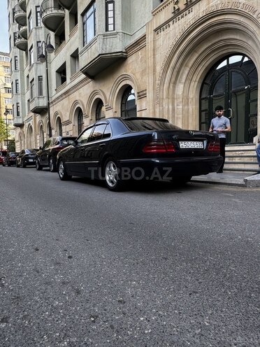Mercedes E 280 1999, 455,000 km - 2.8 l - Bakı