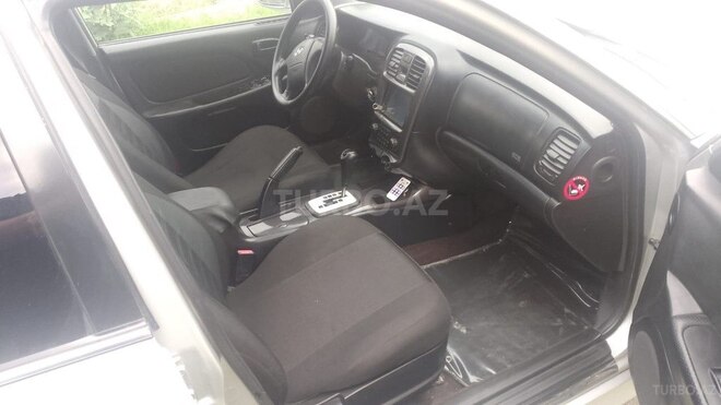 Hyundai Sonata 2004, 257,232 km - 2.4 l - Yevlax