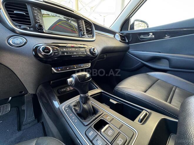 Kia Sorento-15