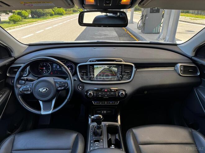 Kia Sorento-9