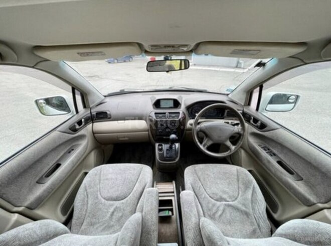Mitsubishi Chariot 2002, 350,000 km - 2.4 l - Bakı