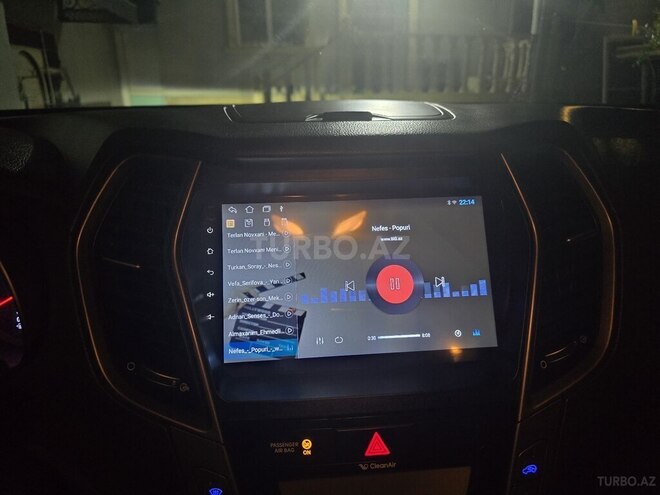 Hyundai Santa Fe-16